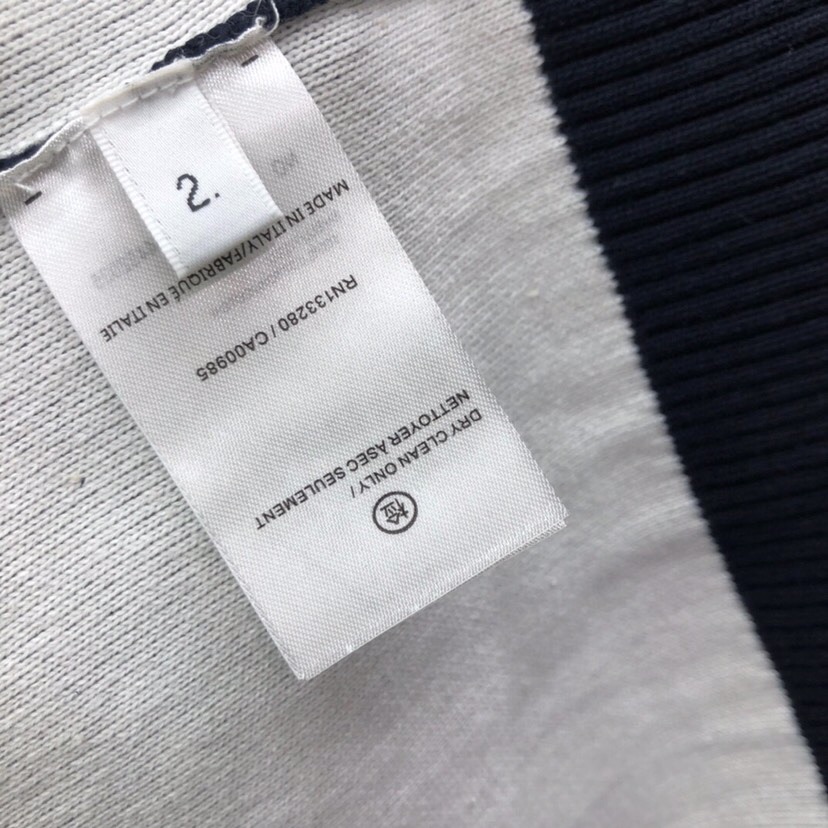 THOM BROWNE 汤姆布朗 TB对版精密加厚双层提花船锚圆领毛衣 男女同款情侣款毛衣\n码数：1-