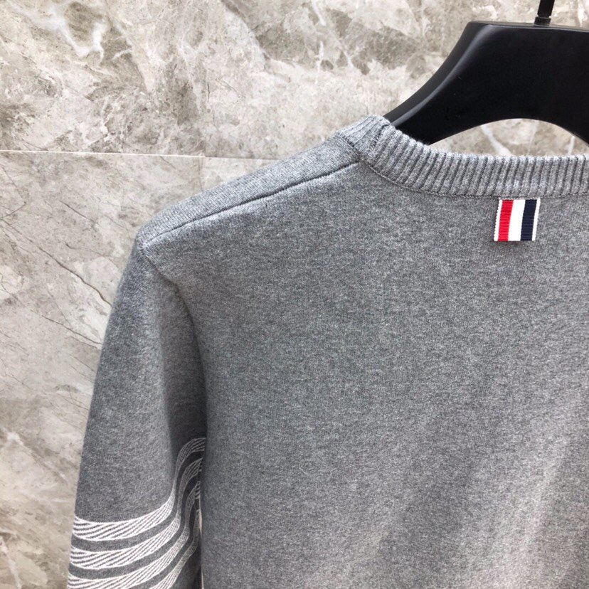 THOM BROWNE 汤姆布朗 TB对版精密加厚双层提花船锚圆领毛衣 男女同款情侣款毛衣\n码数：1-