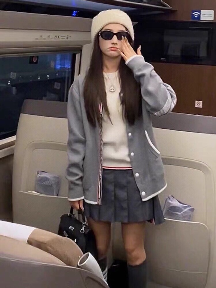 THOM BROWNE 汤姆布朗 TB后背船锚⚓️立领夹克外套 情侣款棒球领开衫\n码数：1-4 颜色：