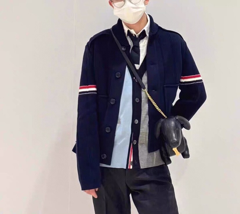 THOM BROWNE 汤姆布朗 TB重工拼接竖条双织外套夹克大衣 针织夹克外套 男女同款情侣款\n码数