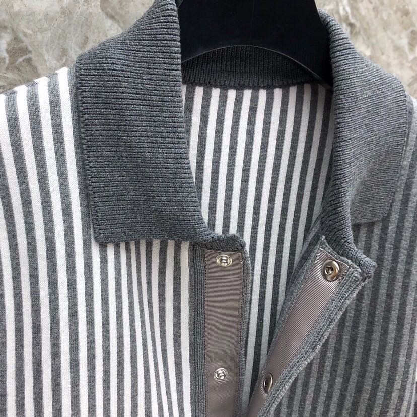 THOM BROWNE 汤姆布朗 TB高版本间色条纹四杠纯棉夹克 针织翻领夹克，\n码数：1-4 颜色：