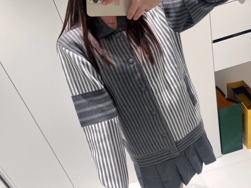 THOM BROWNE 汤姆布朗 TB高版本间色条纹四杠纯棉夹克 针织翻领夹克，\n码数：1-4 颜色：