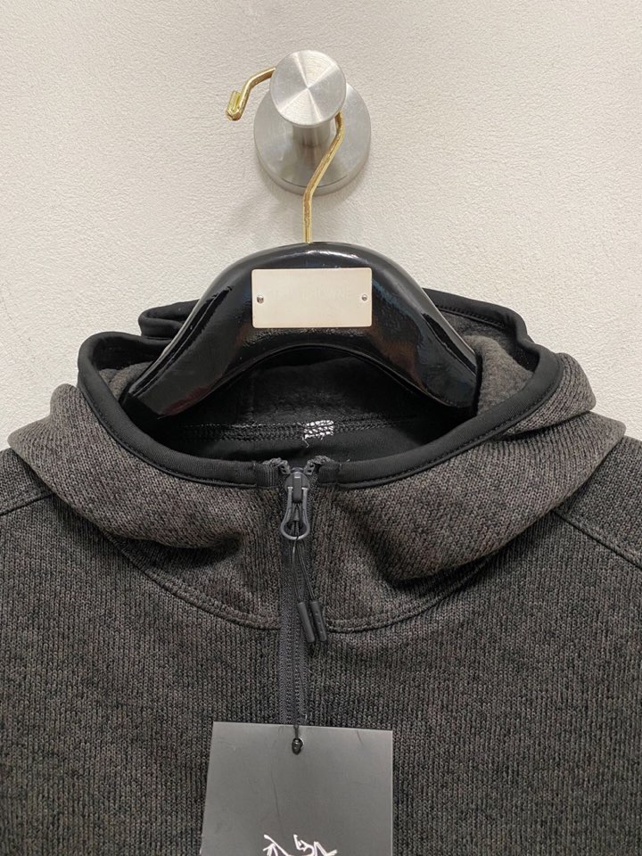 (Arcteryx）始祖鸟秋冬系列 COVERT CARDIGAN 官网同款在售 ！保暖男女同款连帽外套