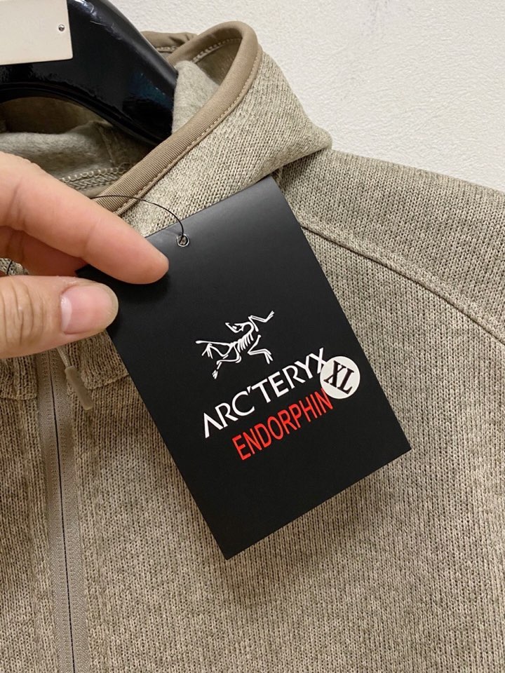 (Arcteryx）始祖鸟秋冬系列 COVERT CARDIGAN 官网同款在售 ！保暖男女同款连帽外套