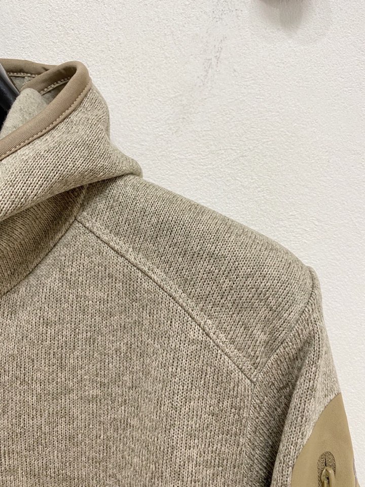 (Arcteryx）始祖鸟秋冬系列 COVERT CARDIGAN 官网同款在售 ！保暖男女同款连帽外套