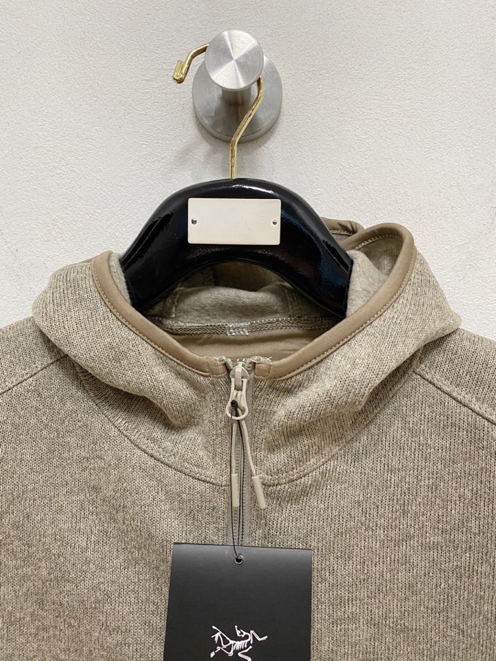 (Arcteryx）始祖鸟秋冬系列 COVERT CARDIGAN 官网同款在售 ！保暖男女同款连帽外套