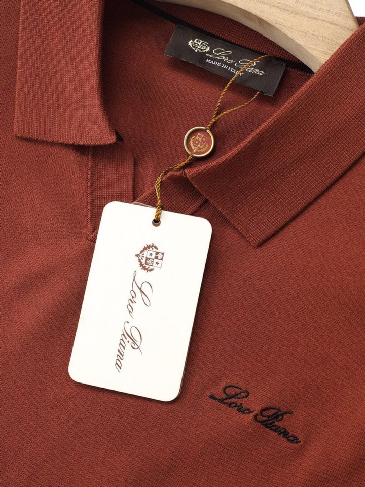 超级爆款推荐，秋冬新品男装系列爆款翻领毛衣针织衫，作为年度最是经典单品，经过设计重新演绎，独特风格设计，