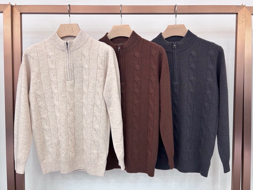 Loro Piana 诺悠翩雅lP🆕 秋冬新品男士半拉链立领毛衣，面料100%羊毛 材质，定制配件，简约
