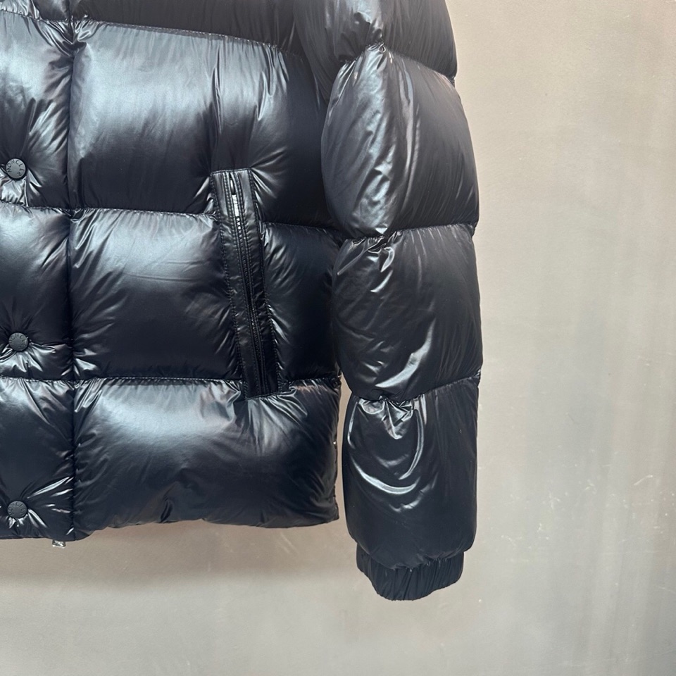 Moncler 蒙口25ss秋冬新款立领羽绒服\n码数:1 2 3 4 5（下单请报身高体重）