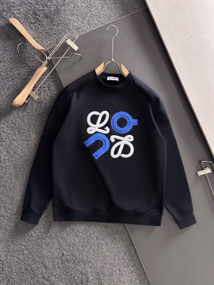 LOEWE 罗意威25SS秋冬圆领卫衣，500克重 区别市面 质感无解 版型也真的是绝绝子 每一季新品版