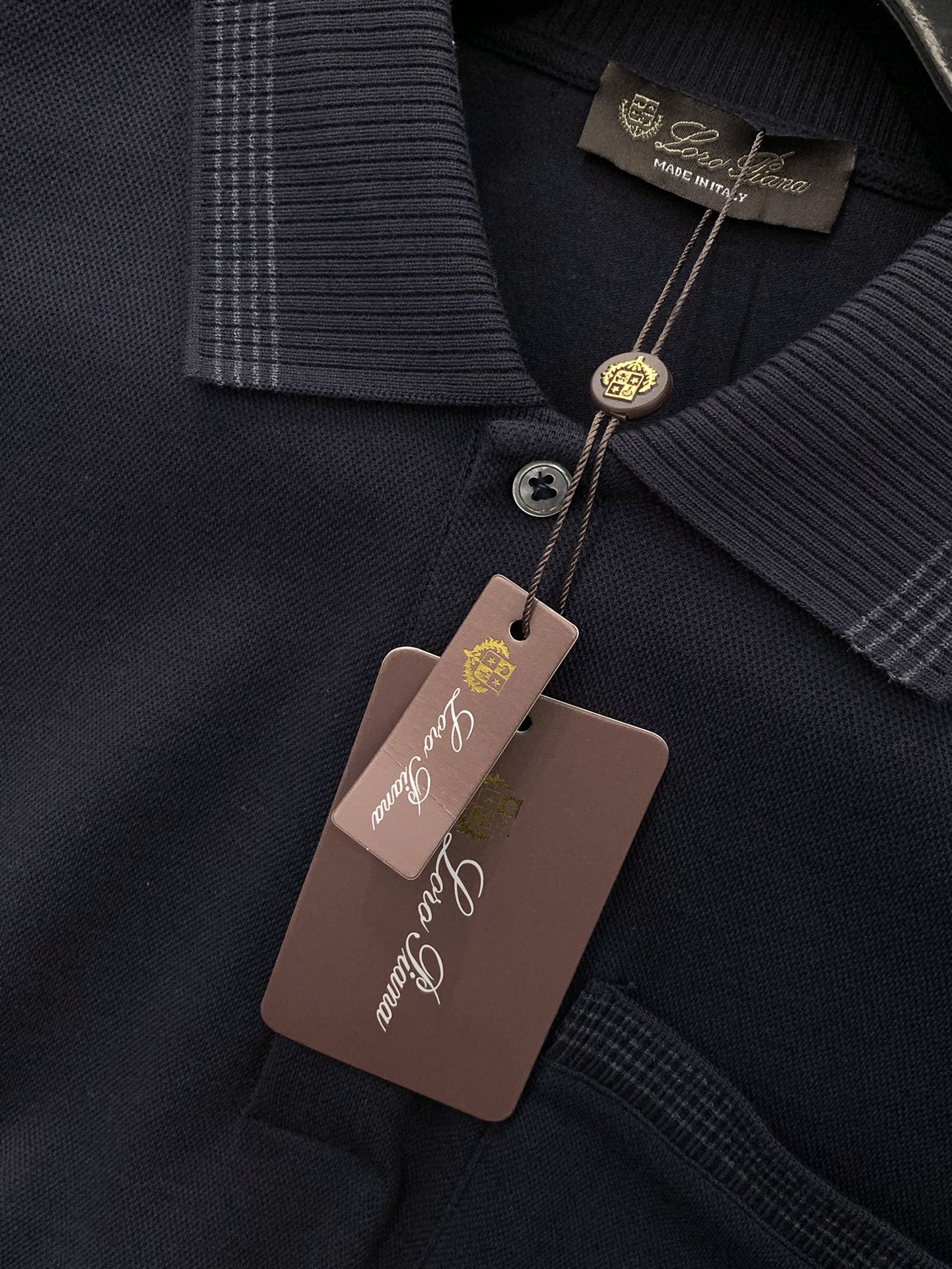 ，lP🆕新款黑色长袖 面料成份: 40%棉30%莫代尔20%腈纶10%羊毛新款细腻易打理羊毛男士翻领短袖