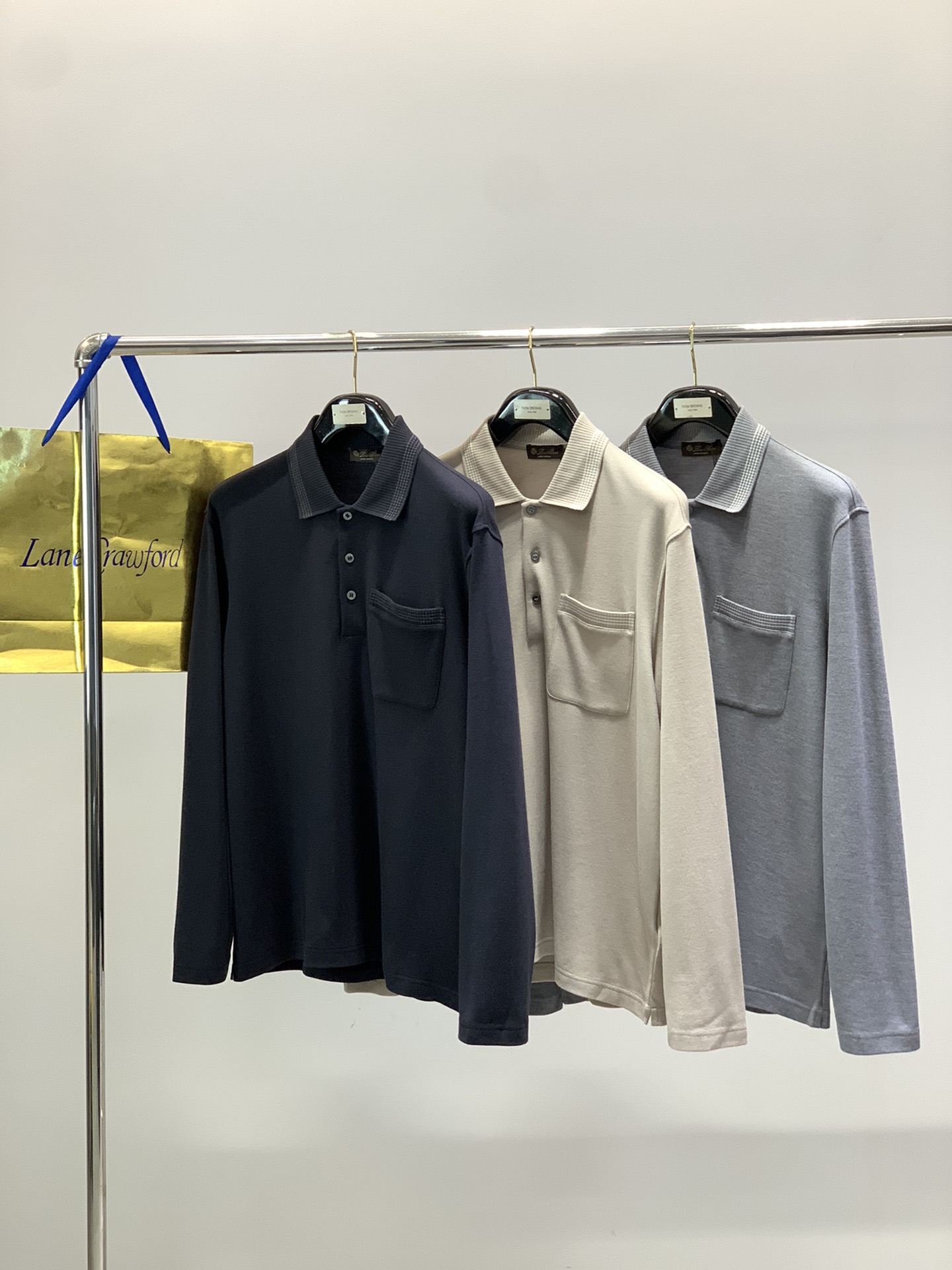 ，lP🆕新款黑色长袖 面料成份: 40%棉30%莫代尔20%腈纶10%羊毛新款细腻易打理羊毛男士翻领短袖