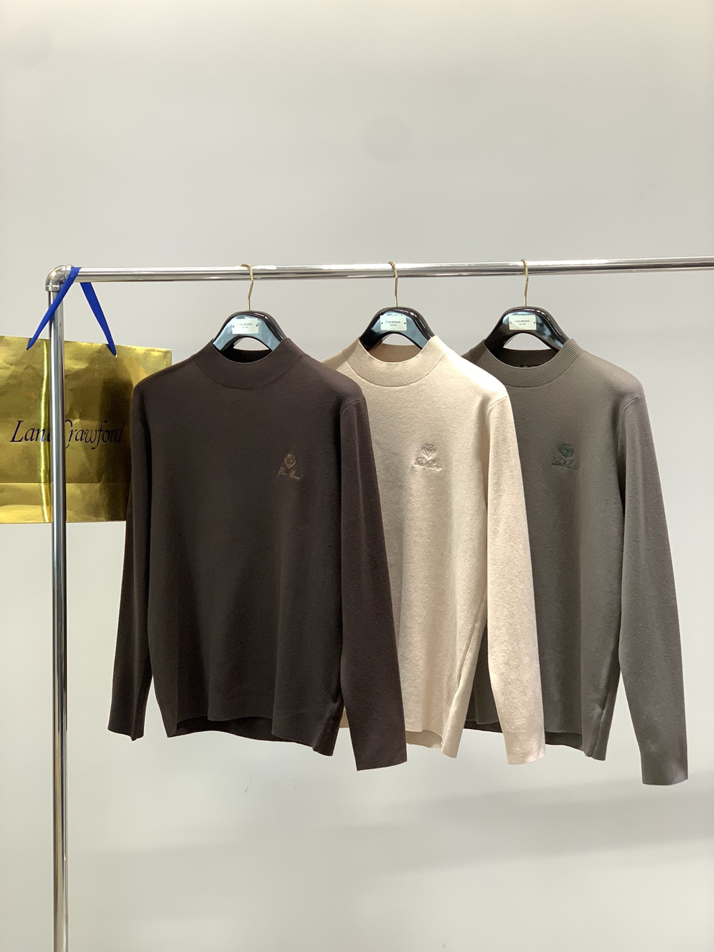 ，lP🆕(Loro Piana )，2025秋冬最新品，专柜同步有售，原单狠货，时尚休闲圆领长袖针织毛衣