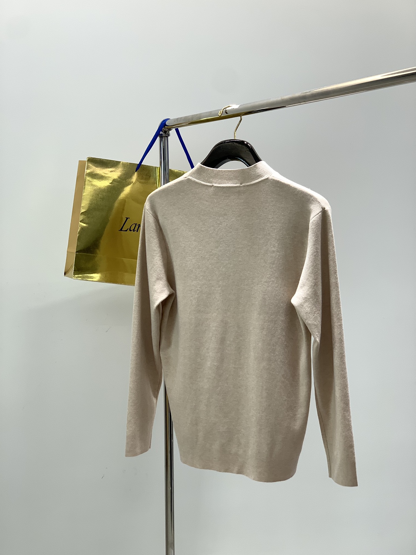 ，lP🆕(Loro Piana )，2025秋冬最新品，专柜同步有售，原单狠货，时尚休闲圆领长袖针织毛衣