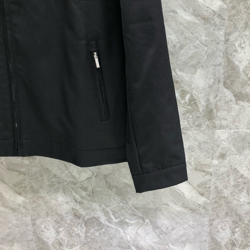 THOM BROWNE 汤姆布朗 TB百搭双侧织带双层休闲夹克外套，翻领夹克外套\n码数：1-4 颜色：