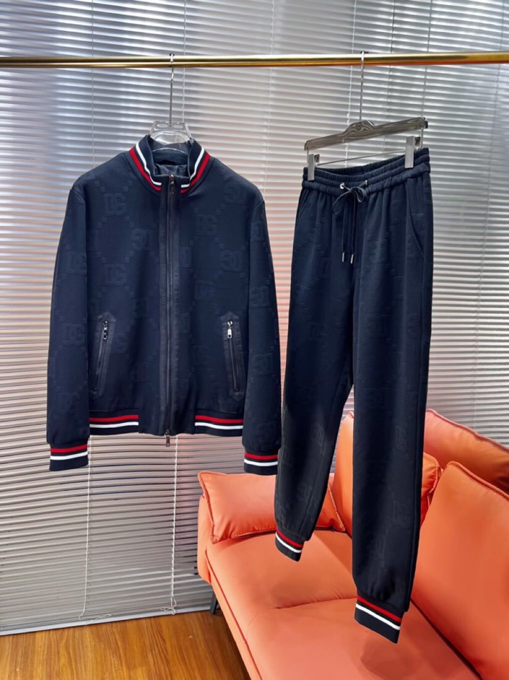 Dolce & Gabbana 杜嘉班纳 DG2025秋冬新品运动休闲连帽套装，十足腔调 上身非常的赞 