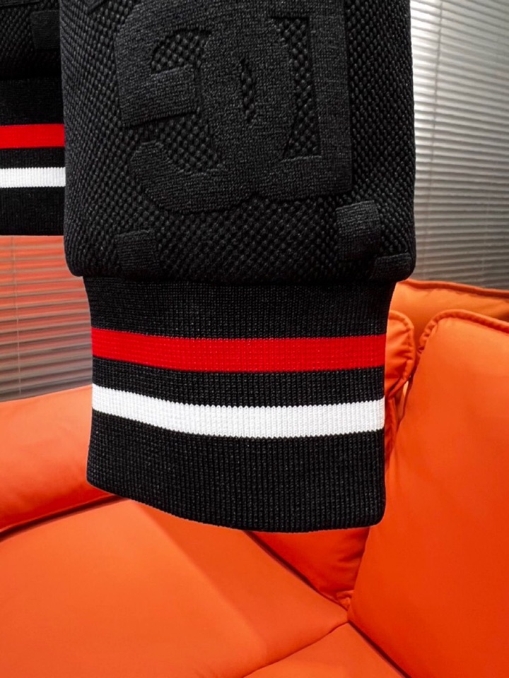 Dolce & Gabbana 杜嘉班纳 DG2025秋冬新品运动休闲连帽套装，十足腔调 上身非常的赞 