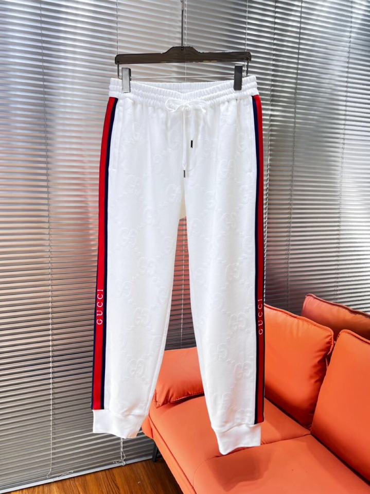 Gucci 古奇2025秋冬新品运动休闲织带连帽套装，十足腔调 上身非常的赞 超有型 绝对是吸引回头率的