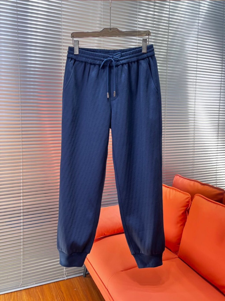 Dior 迪奥2025秋冬新品运动休闲连帽套装，十足腔调 上身非常的赞 超有型 绝对是吸引回头率的利器！