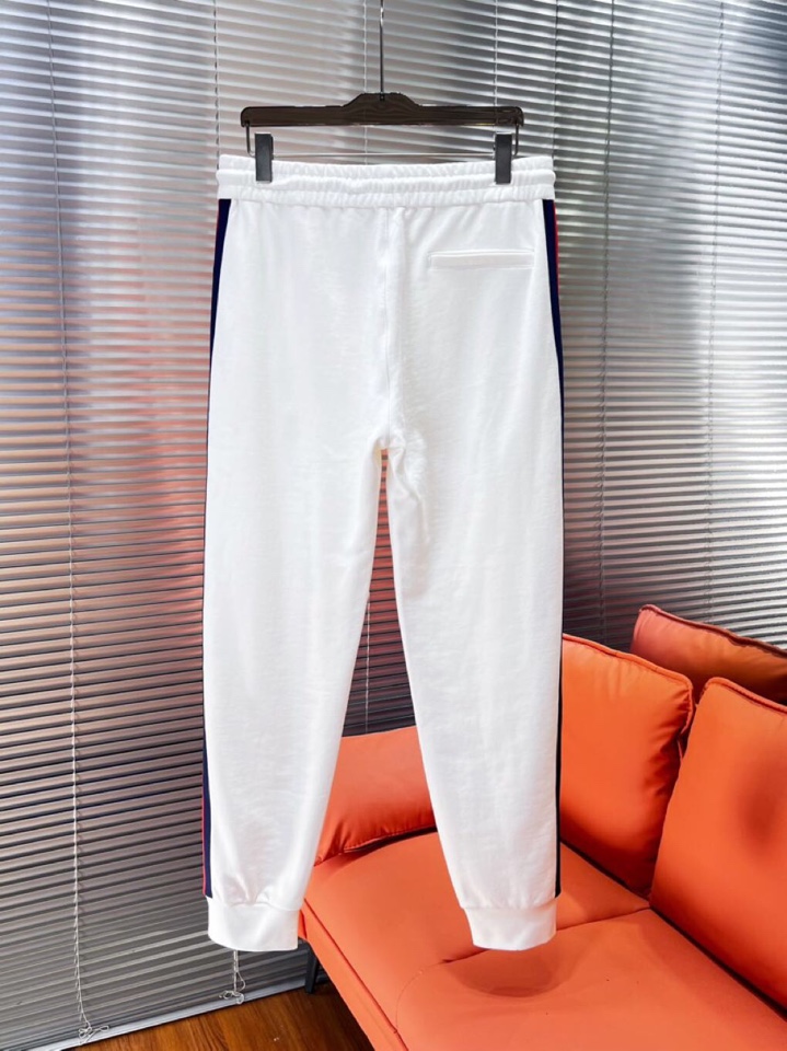 Gucci 古奇2025秋冬新品运动休闲连帽套装，十足腔调 上身非常的赞 超有型 绝对是吸引回头率的利器