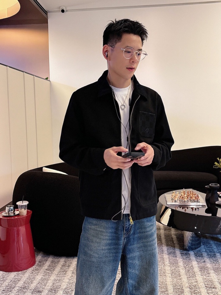 LV 路易威登 官网同款，三标齐全，提前发售 2025ss秋冬新款男士夹克外套，原单三标齐全高端版本 定