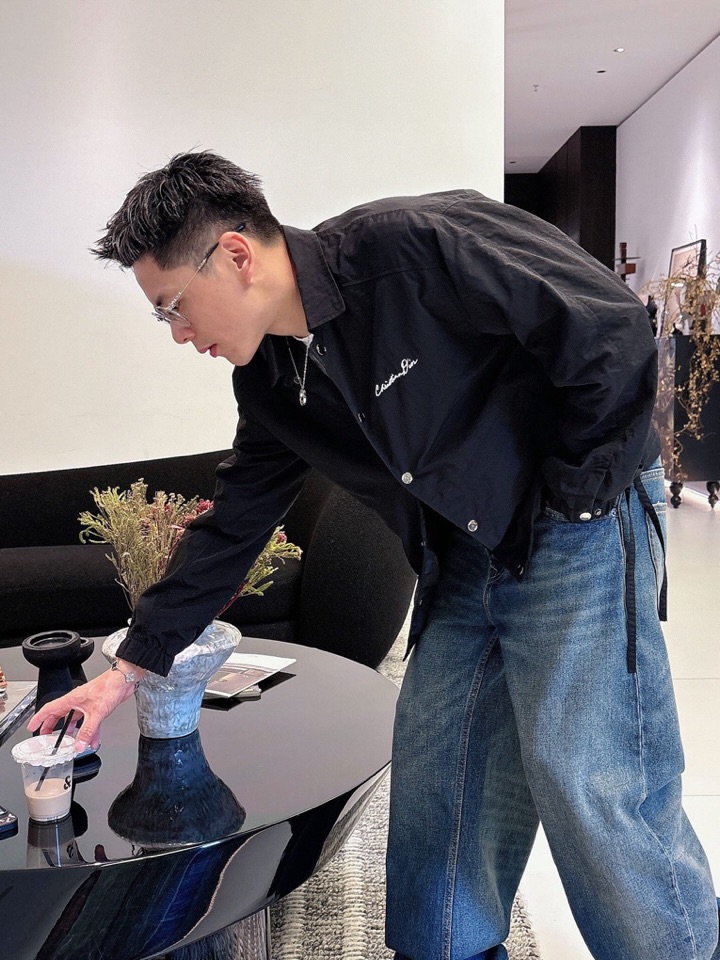 迪奥 官网同款，三标齐全，提前发售 2025ss秋冬新款男士夹克外套，原单三标齐全高端版本 定制面料 透