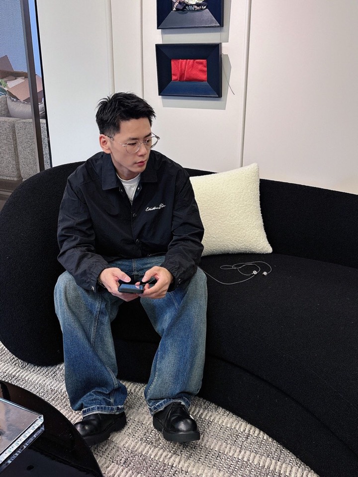 迪奥 官网同款，三标齐全，提前发售 2025ss秋冬新款男士夹克外套，原单三标齐全高端版本 定制面料 透