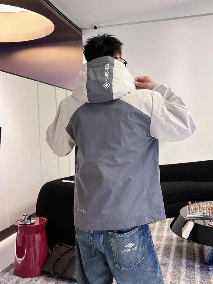 蒙口 官网同款，三标齐全，提前发售 2025ss秋冬新款男士夹克外套，原单三标齐全高端版本 定制面料 透