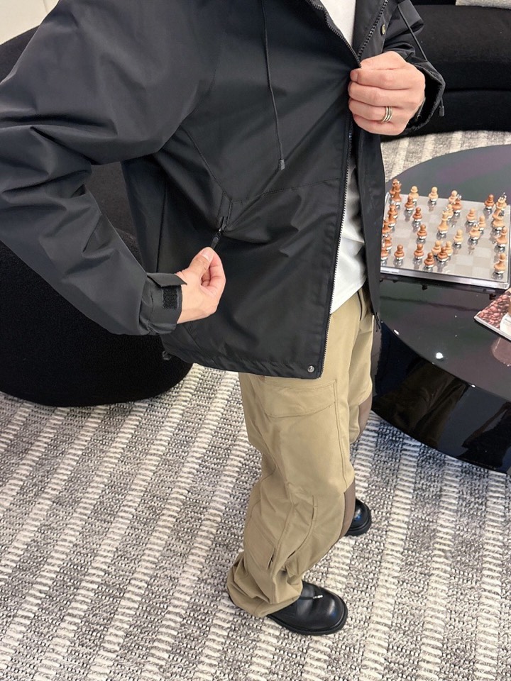 始祖鸟 官网同款，三标齐全，提前发售 2025ss秋冬新款男士夹克外套，原单三标齐全高端版本 定制面料 