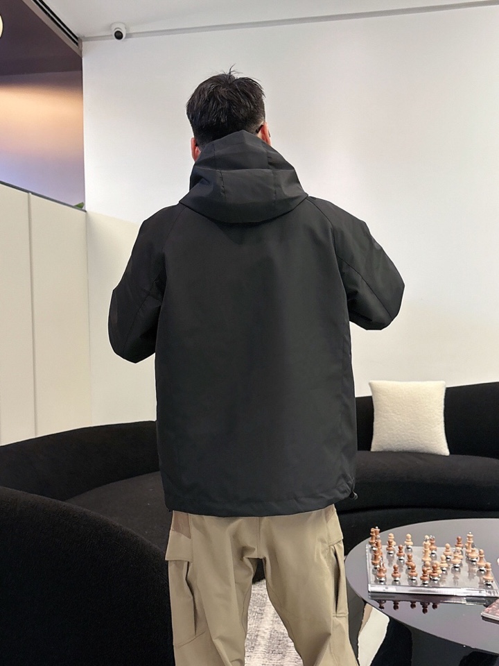 始祖鸟 官网同款，三标齐全，提前发售 2025ss秋冬新款男士夹克外套，原单三标齐全高端版本 定制面料 