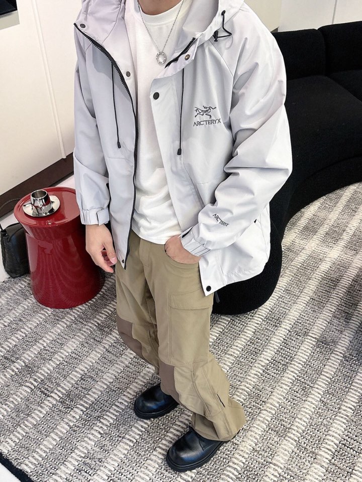 始祖鸟 官网同款，三标齐全，提前发售 2025ss秋冬新款男士夹克外套，原单三标齐全高端版本 定制面料 