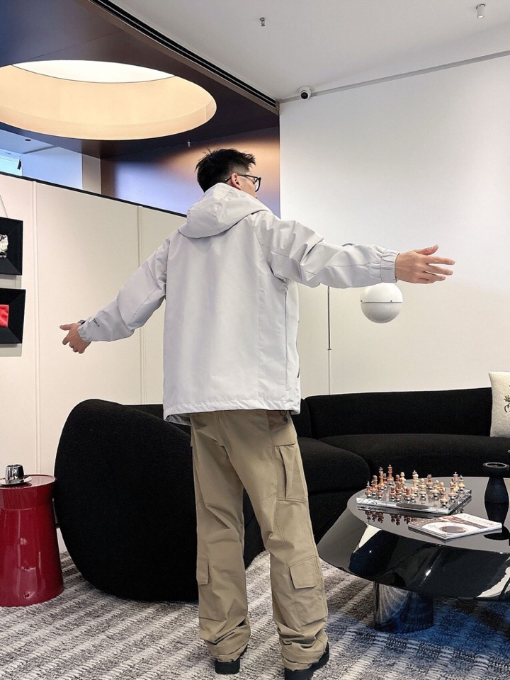 始祖鸟 官网同款，三标齐全，提前发售 2025ss秋冬新款男士夹克外套，原单三标齐全高端版本 定制面料 