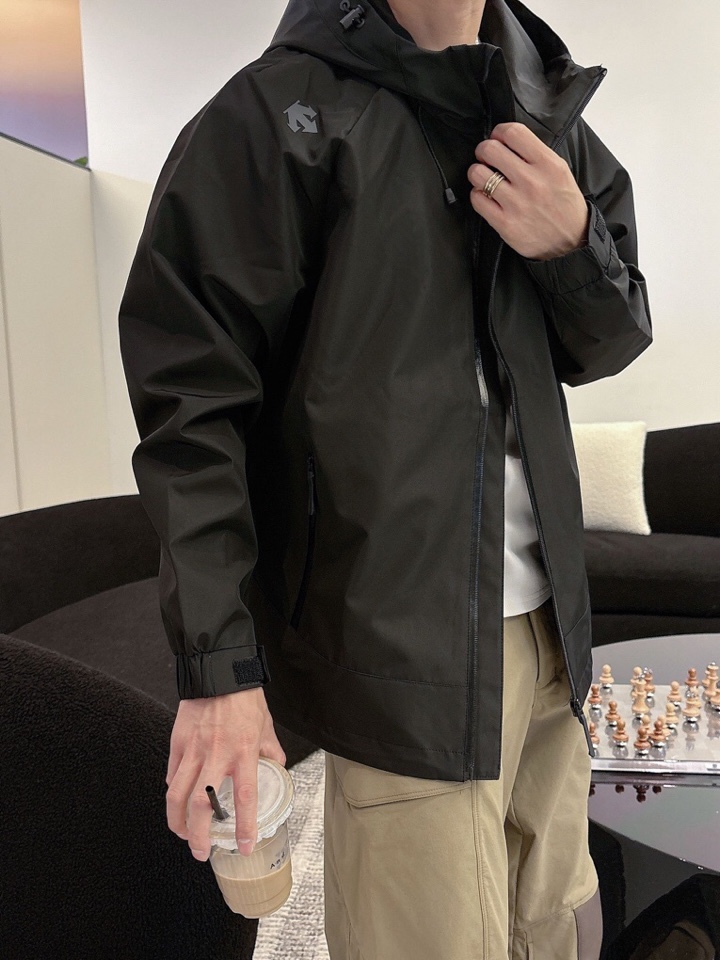 迪桑特 官网同款，三标齐全，提前发售 2025ss秋冬新款男士夹克外套，原单三标齐全高端版本 定制面料 