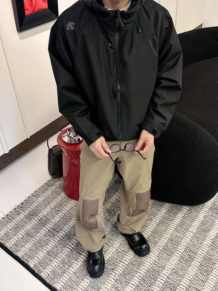 迪桑特 官网同款，三标齐全，提前发售 2025ss秋冬新款男士夹克外套，原单三标齐全高端版本 定制面料 