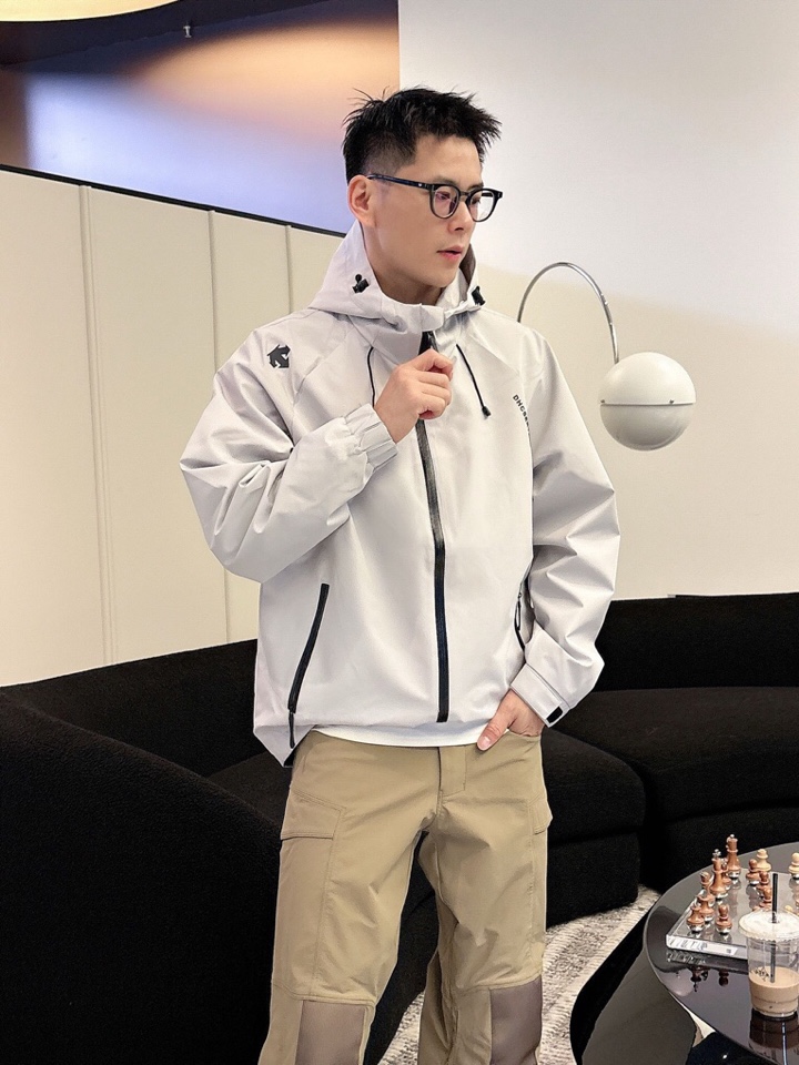 迪桑特 官网同款，三标齐全，提前发售 2025ss秋冬新款男士夹克外套，原单三标齐全高端版本 定制面料 