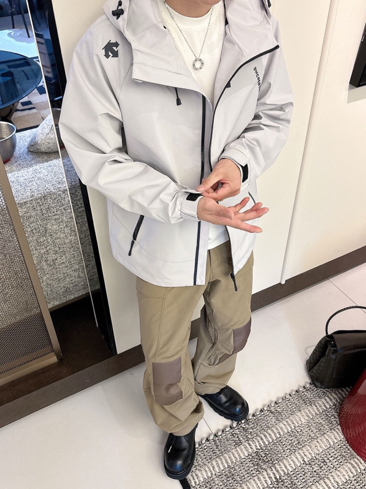 迪桑特 官网同款，三标齐全，提前发售 2025ss秋冬新款男士夹克外套，原单三标齐全高端版本 定制面料 