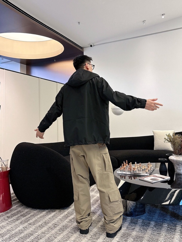 alo 官网同款，三标齐全，提前发售 2025ss秋冬新款男士夹克外套，原单三标齐全高端版本 定制面料 