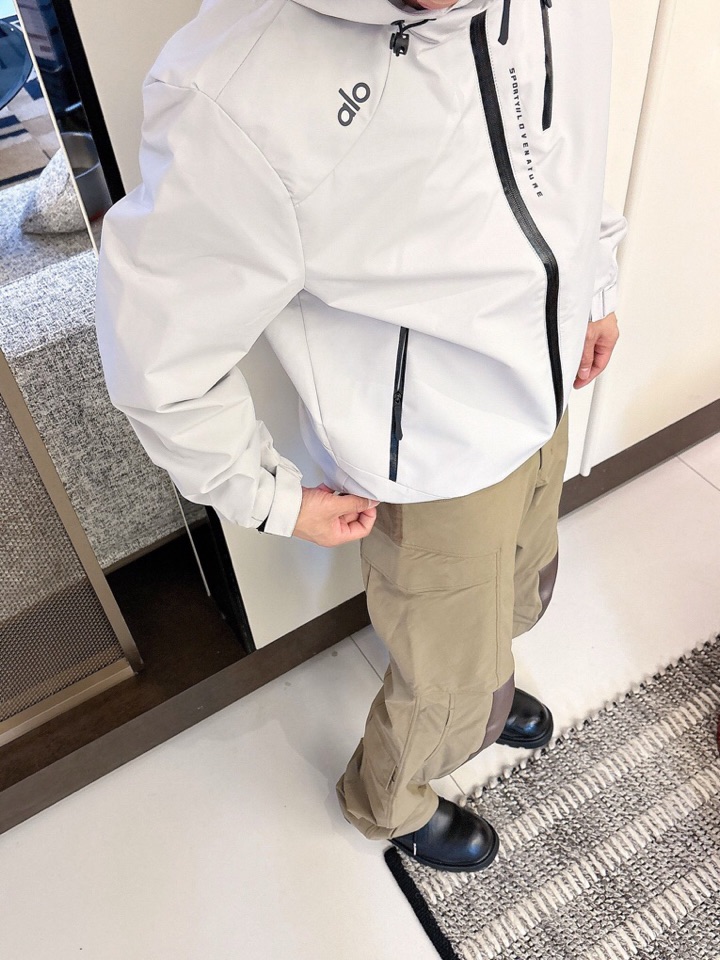 alo 官网同款，三标齐全，提前发售 2025ss秋冬新款男士夹克外套，原单三标齐全高端版本 定制面料 