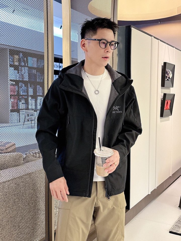 始祖鸟 官网同款，三标齐全，提前发售 2025ss秋冬新款男士夹克外套，原单三标齐全高端版本 定制面料 