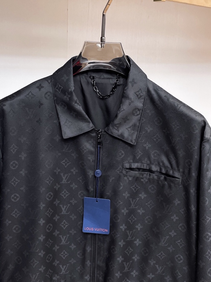 LV 官网同款，三标齐全，提前发售 2025ss秋冬新款男士夹克外套，双面穿原单三标齐全高端版本 定制面