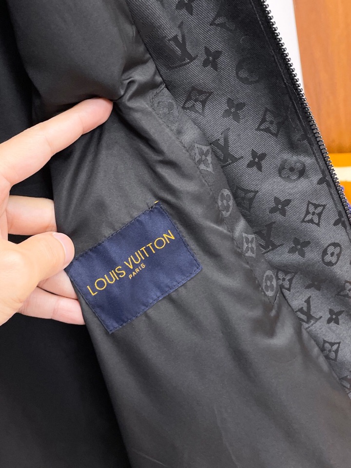 LV 官网同款，三标齐全，提前发售 2025ss秋冬新款男士夹克外套，双面穿原单三标齐全高端版本 定制面