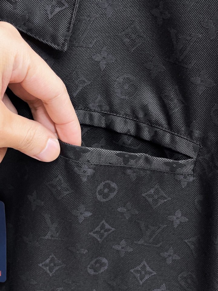 LV 官网同款，三标齐全，提前发售 2025ss秋冬新款男士夹克外套，双面穿原单三标齐全高端版本 定制面