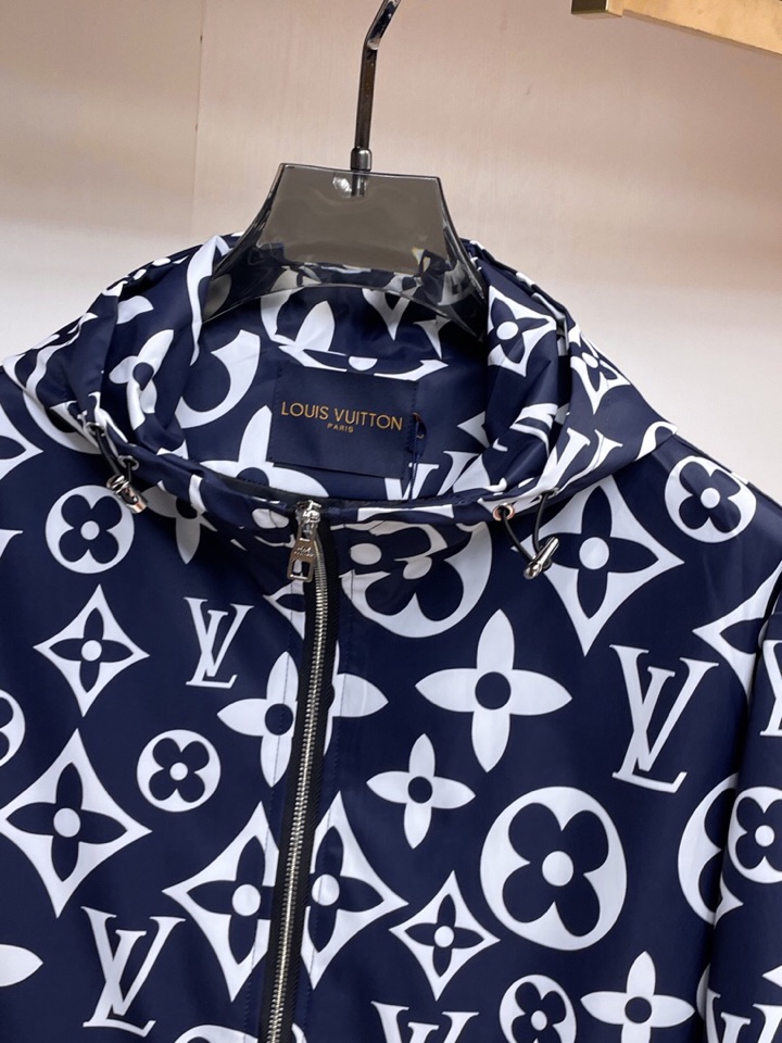 LV 官网同款，三标齐全，提前发售 2025ss秋冬新款男士夹克外套，双面穿原单三标齐全高端版本 定制面