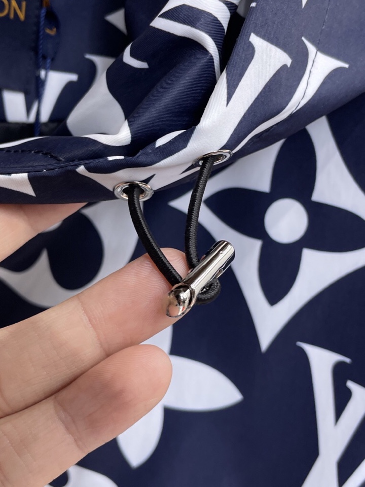 LV 官网同款，三标齐全，提前发售 2025ss秋冬新款男士夹克外套，双面穿原单三标齐全高端版本 定制面