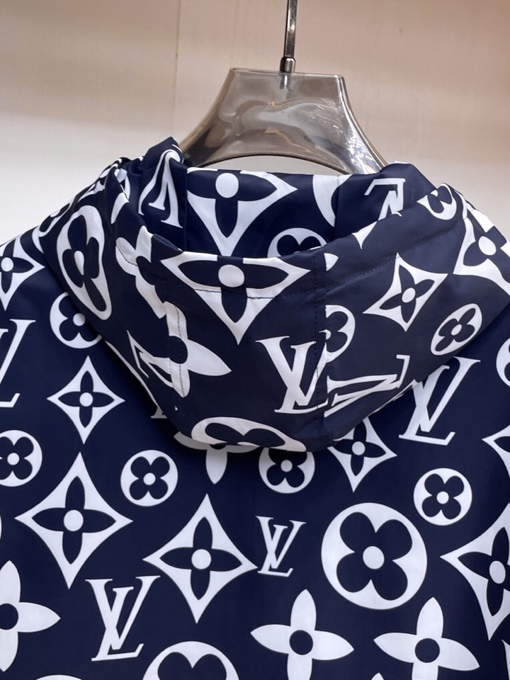 LV 官网同款，三标齐全，提前发售 2025ss秋冬新款男士夹克外套，双面穿原单三标齐全高端版本 定制面