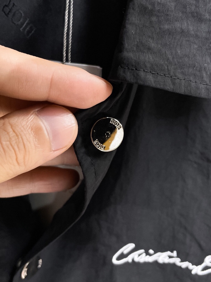 迪奥 官网同款，三标齐全，提前发售 2025ss秋冬新款男士夹克外套，原单三标齐全高端版本 定制面料 透