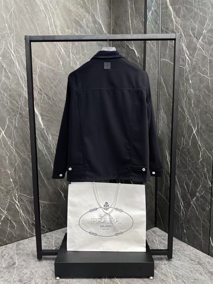 LV 官网同款，三标齐全，提前发售 2025ss秋冬新款男士夹克外套，原单三标齐全高端版本 定制面料 透