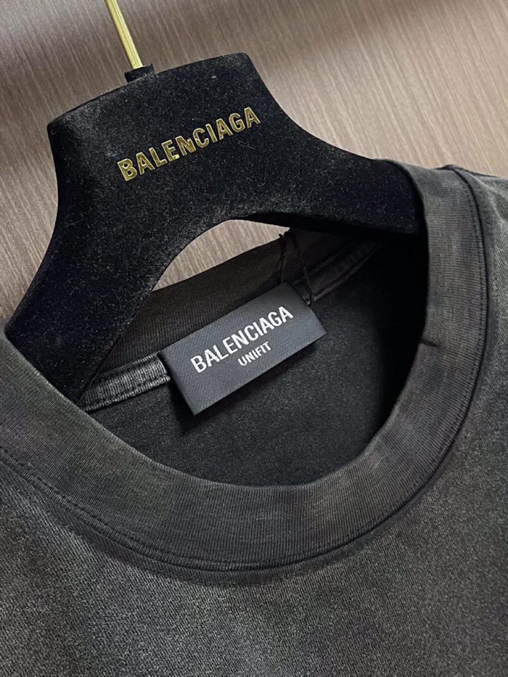 BALENCIAGA 巴黎世家2025ss秋季限定款胶带印花短袖圆领T恤，GSM重磅精梳棉，对比市面25