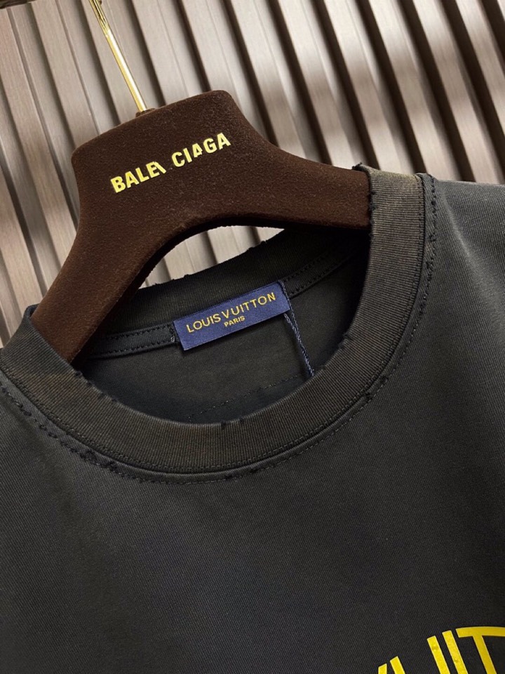 Louis Vuitton 路易威登LV 2025ss夏季新款做旧圆领T恤，定制YB雪花全棉材质 透气舒