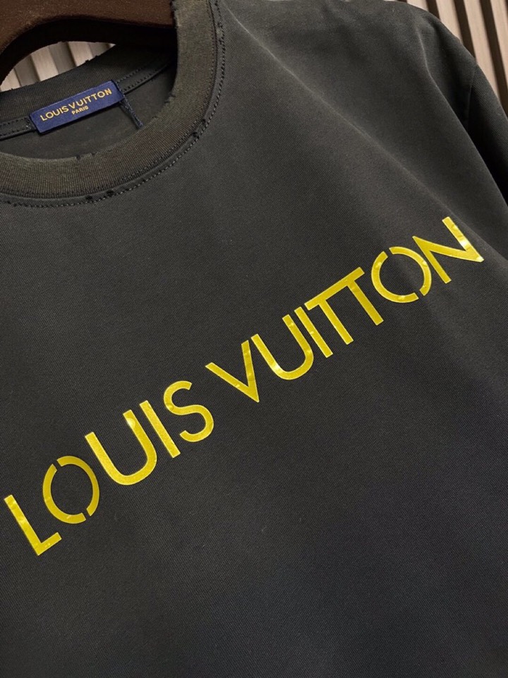 Louis Vuitton 路易威登LV 2025ss夏季新款做旧圆领T恤，定制YB雪花全棉材质 透气舒